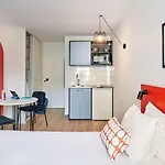 Adagio Access Paris - Porte De Versailles 3* Vanves