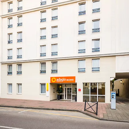 Adagio Access Paris - Porte De Versailles 3* Vanves