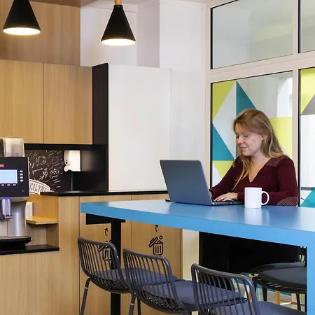 Adagio Access Paris - Porte De Versailles Lägenhetshotell Vanves