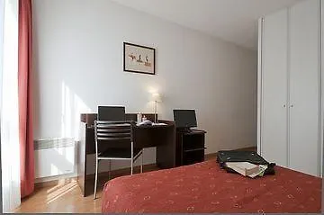 Aparthotel Adagio Access Paris - Porte De Versailles 3*
