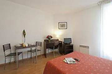 Aparthotel Adagio Access Paris - Porte De Versailles