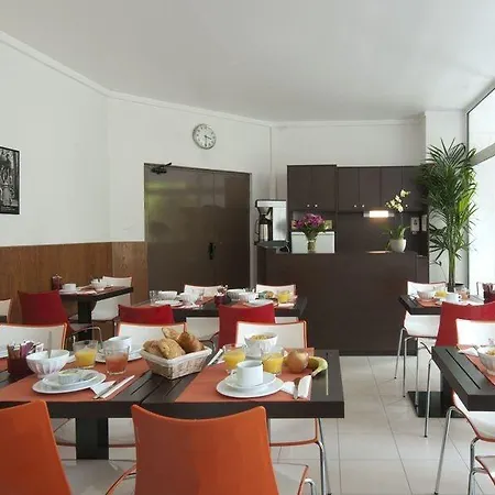 Lägenhetshotell Adagio Access Paris - Porte De Versailles Vanves