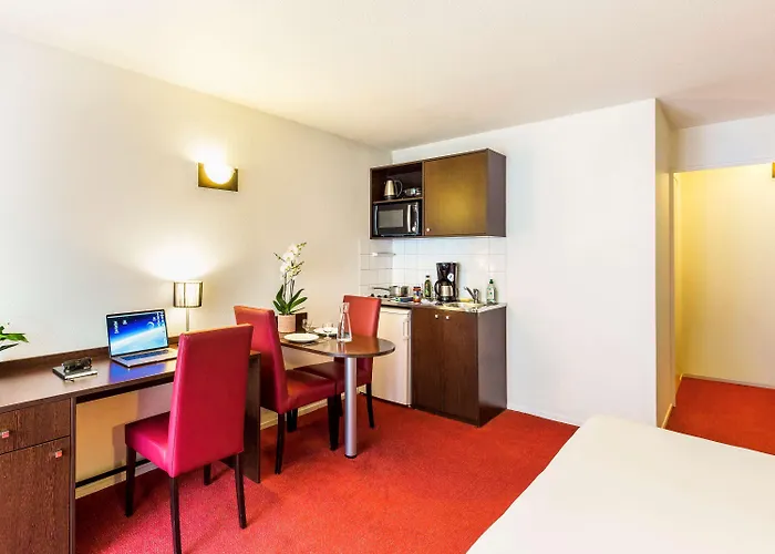 Aparthotel Adagio Access Paris - Porte De Versailles 3*